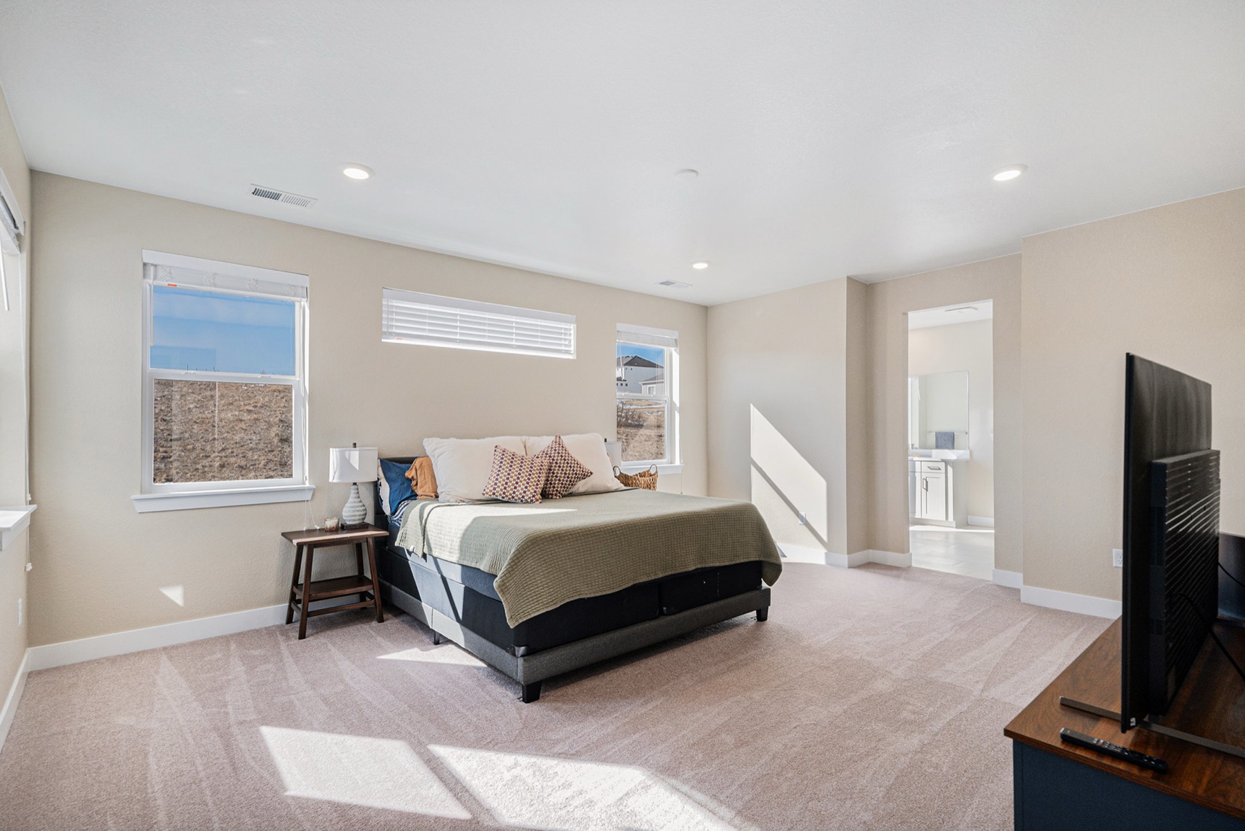Primary suite
