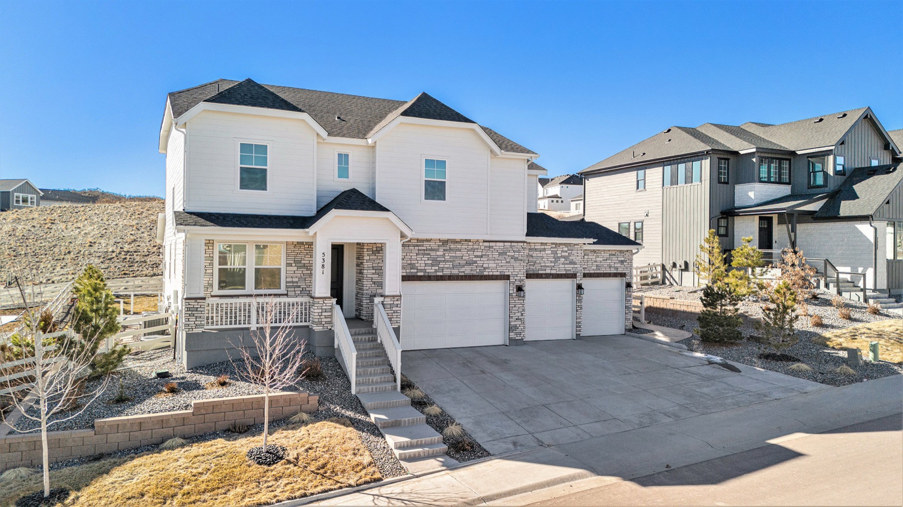 4-car garage