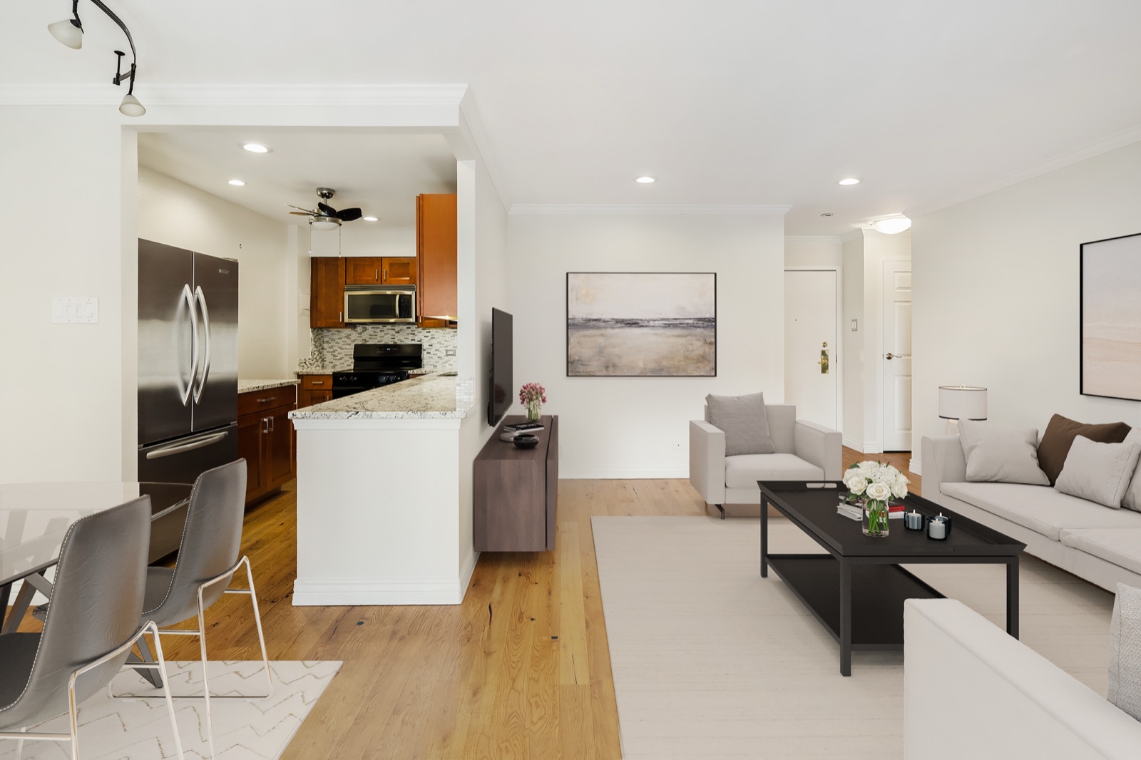 Kitchen and breakfast bar